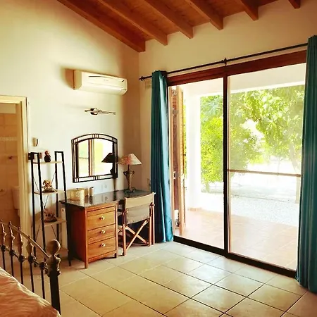 Beautiful - Luxury Where You Can Party Armu