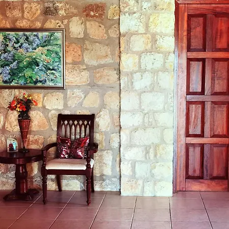 Beautiful - Luxury Where You Can Party Armu